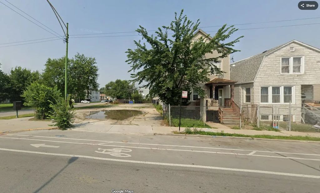 5542 S Damen Avenue, Chicago