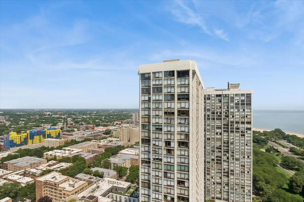 5415 N Sheridan Road 3407, Chicago