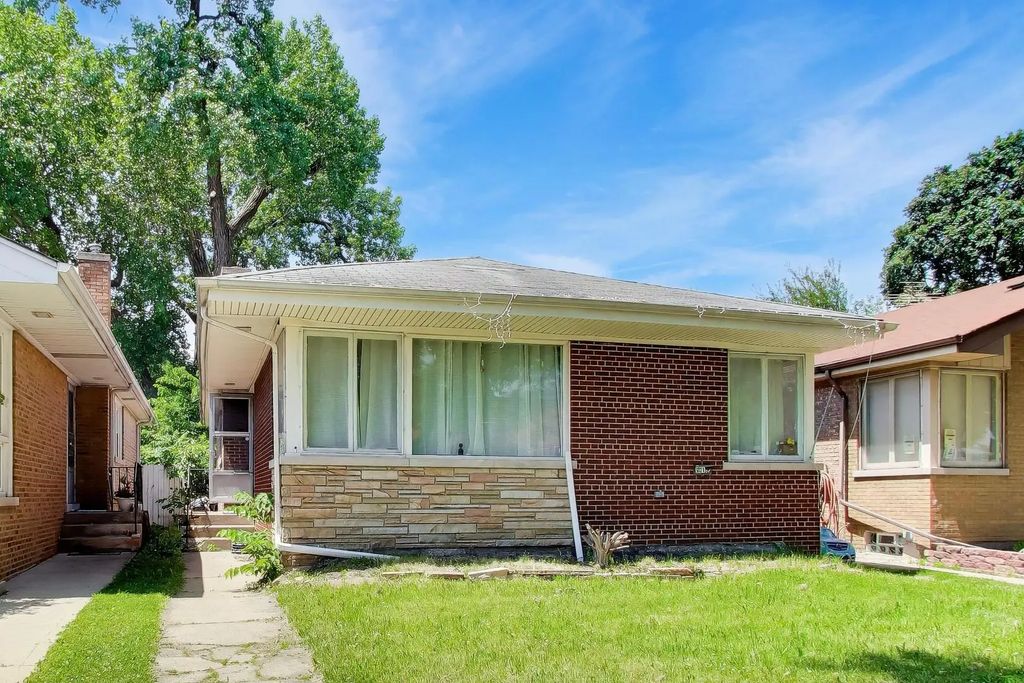 6018 N Campbell Avenue, Chicago, 60659