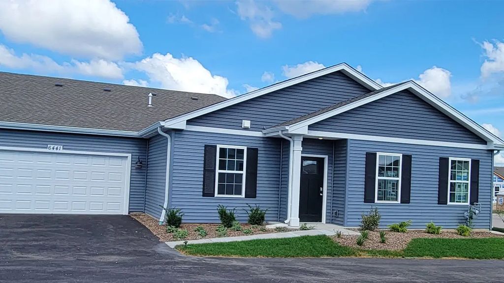 6441 Maple Glen Drive, Wonder Lake