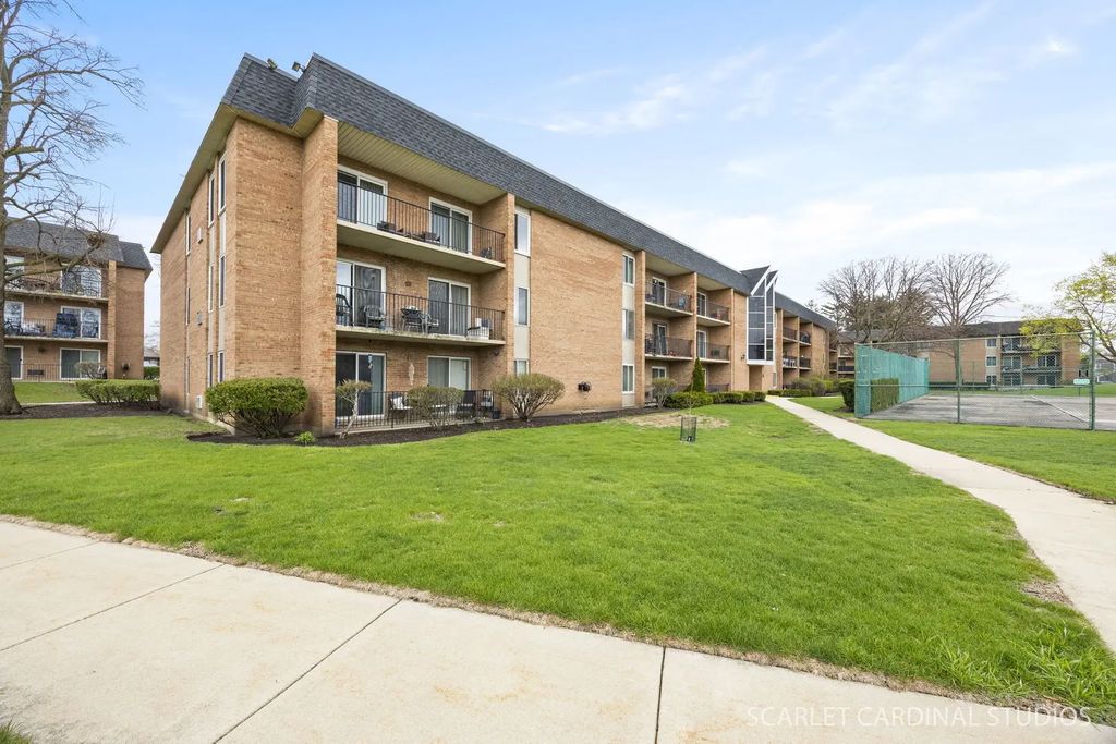 1056 N Mill Street 201, Naperville