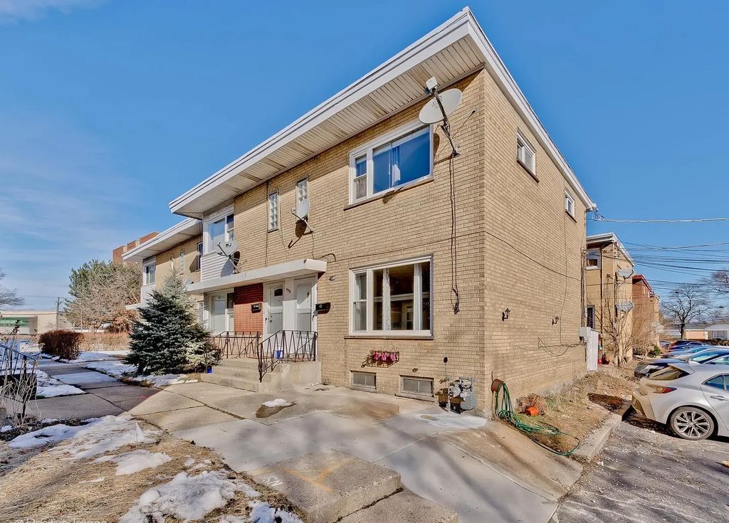 9515 Gross Point Road D, Skokie, 60076