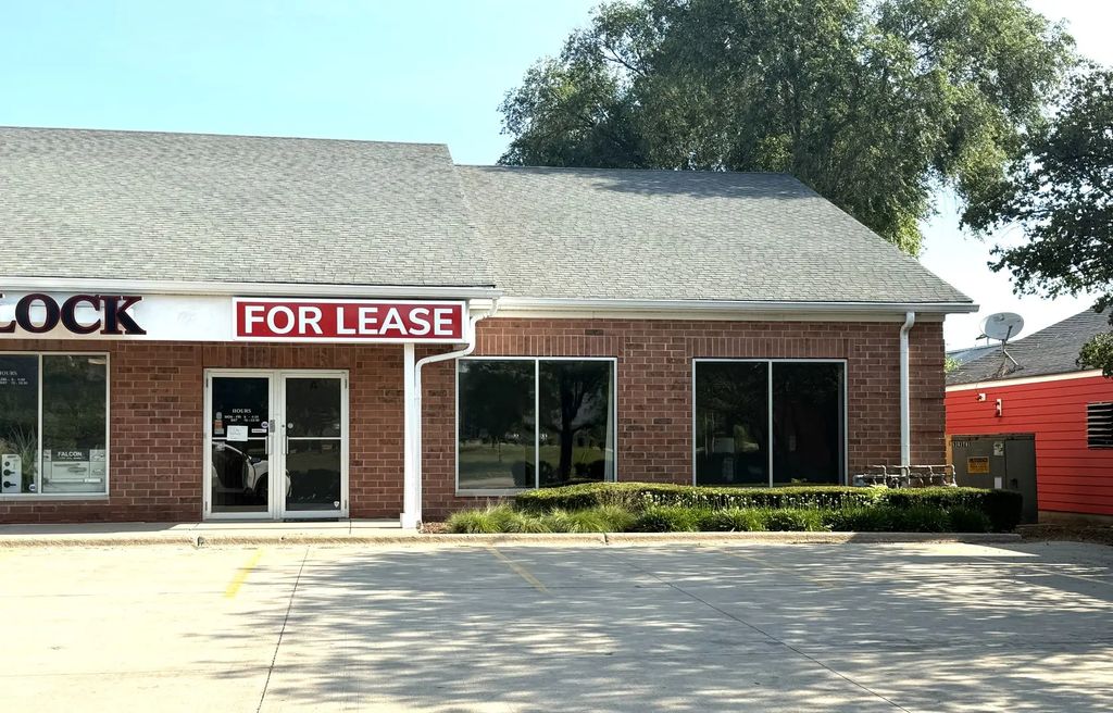 1450 W Main Street A, St. Charles