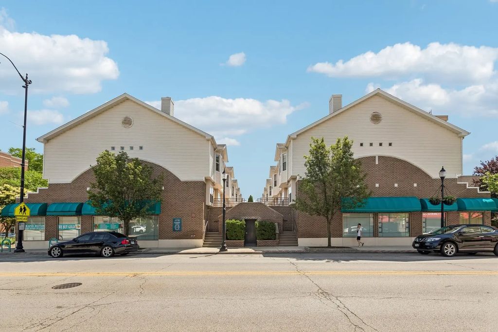 8029 Lincoln Avenue, Skokie, 60077