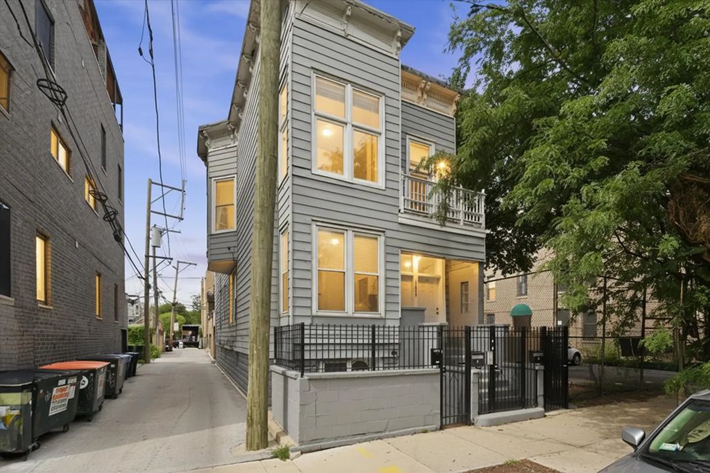 1354 W Ohio Street, Chicago, 60642