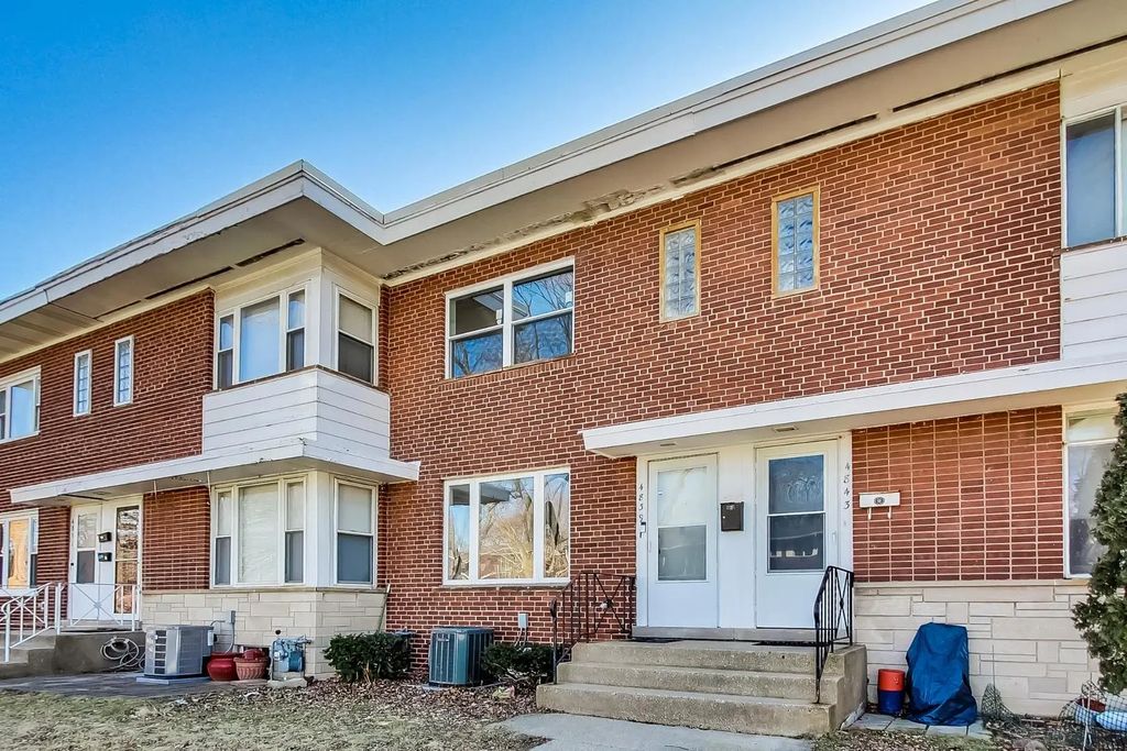 4839 Crain Street, Skokie, 60077