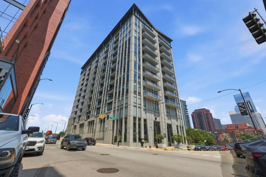 740 W Fulton Street 1203, Chicago, 60661