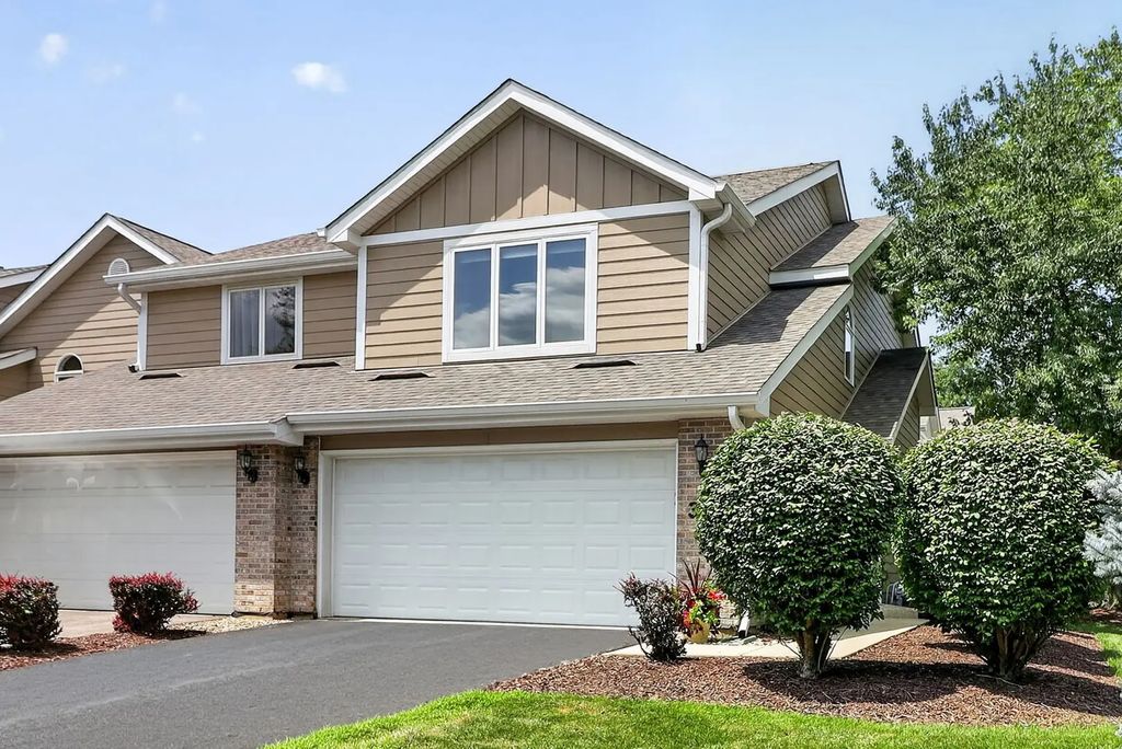 319 Jamatt Court, Naperville