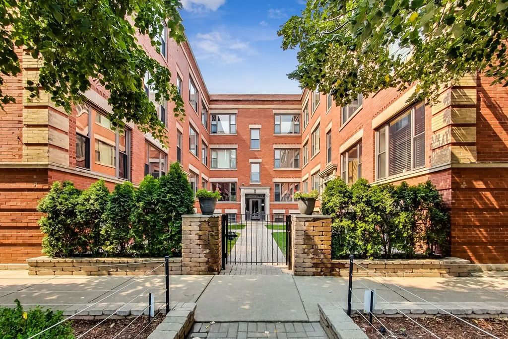 4134 N Kenmore Avenue 2, Chicago
