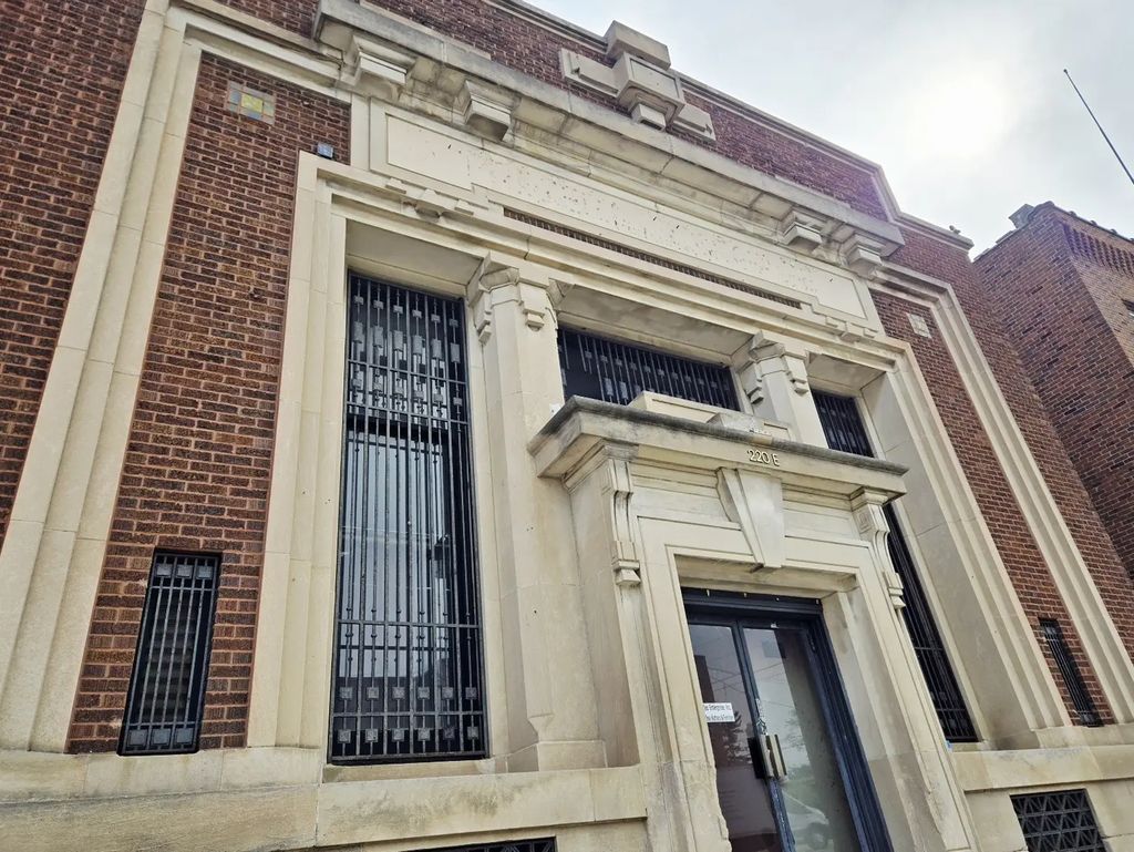 220 E Galena Boulevard, Aurora