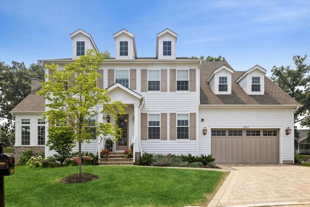 5907 Juniper Court, Western Springs