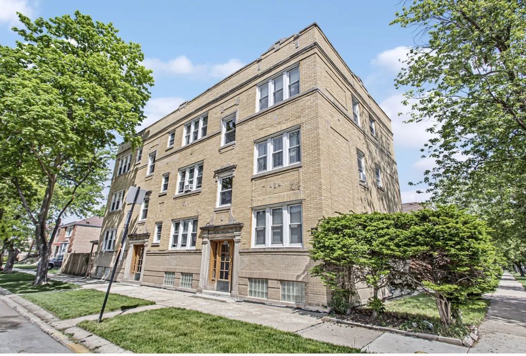 5004 W Newport Avenue 3e, Chicago, 60641
