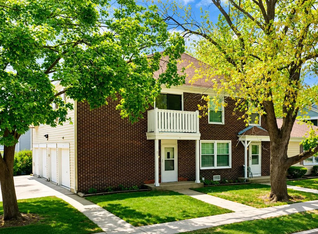 411 Sidney Avenue D, Glendale Heights