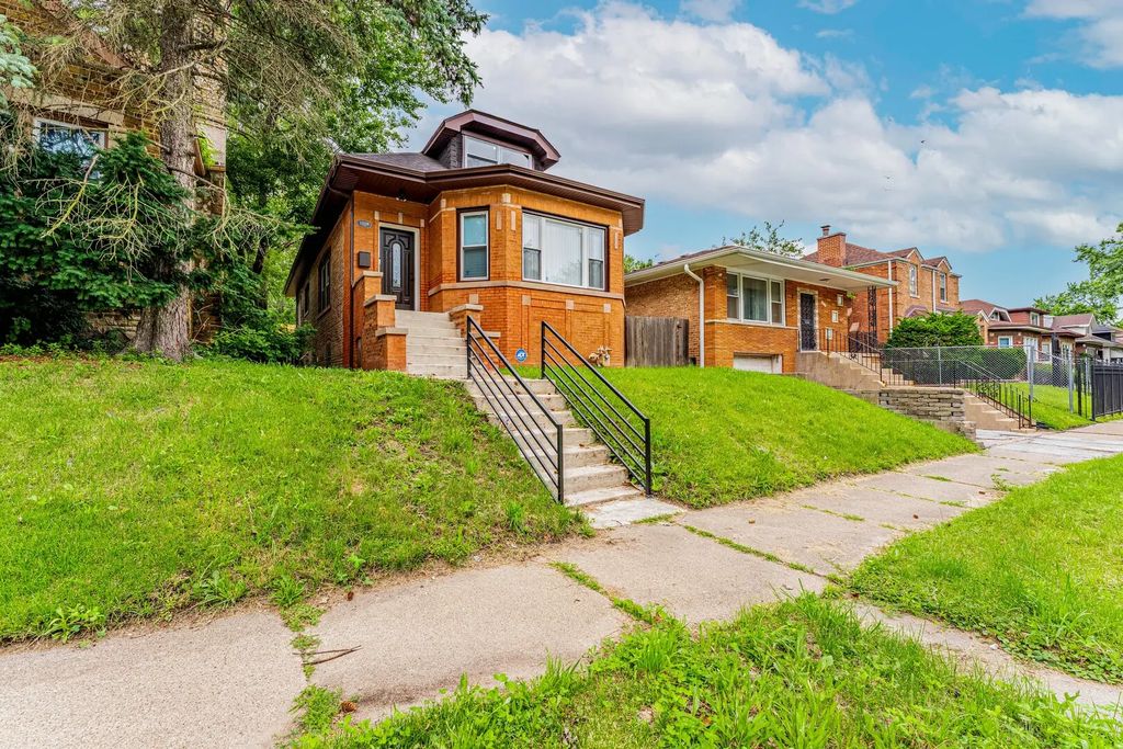 12238 S Yale Avenue, Chicago