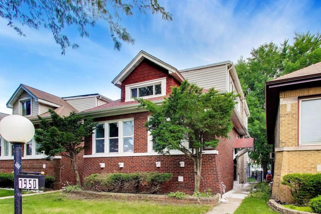 7950 S Indiana Avenue, Chicago