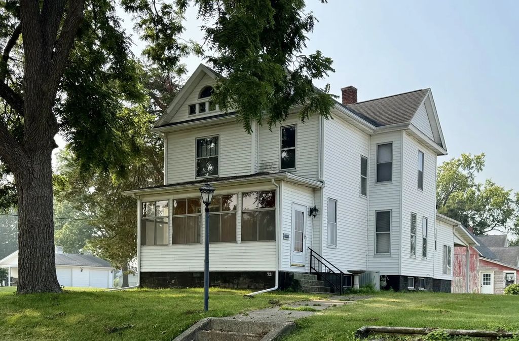721 Pleasant Street, Kewanee