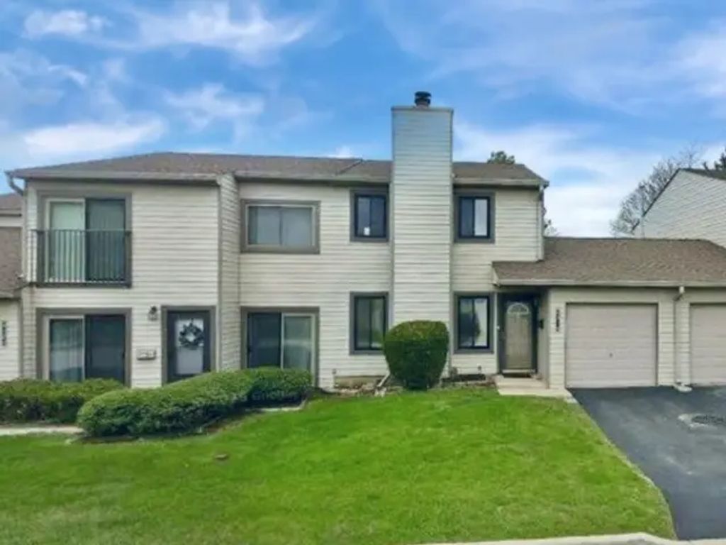 6318 Prideham Street, Downers Grove