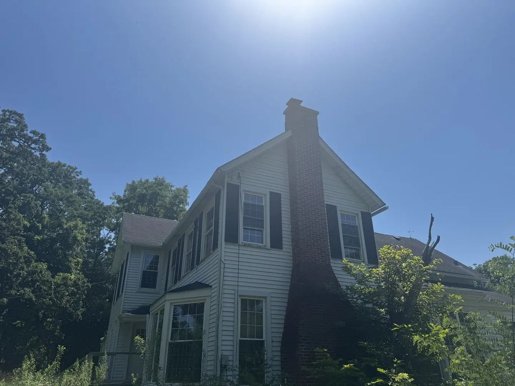 26528 N Il Route 83 Highway, Mundelein