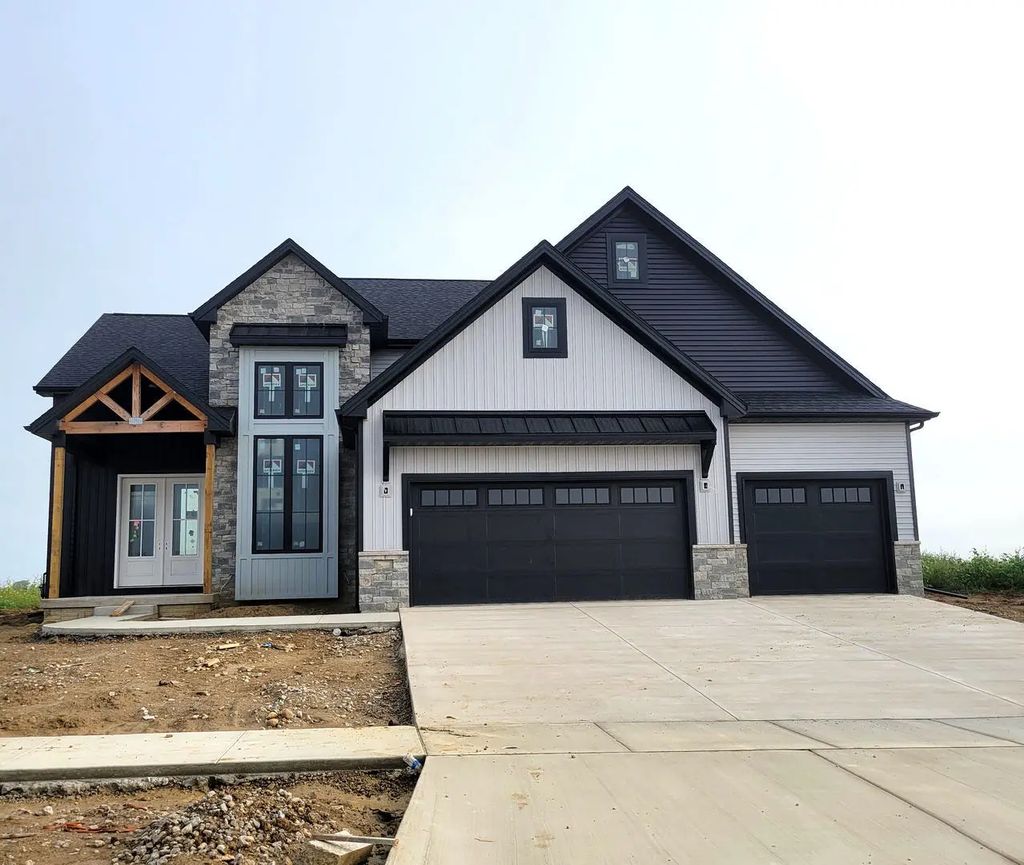 5108 Castlebar Drive, Bloomington
