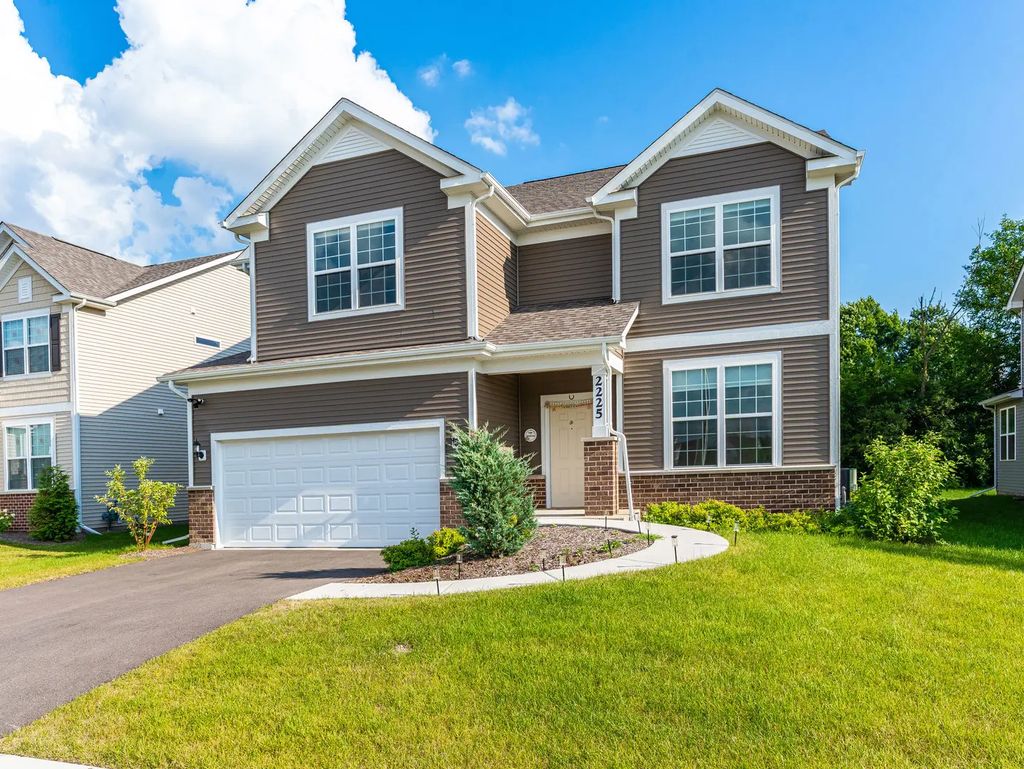 2225 Bent Grass Way, Bolingbrook