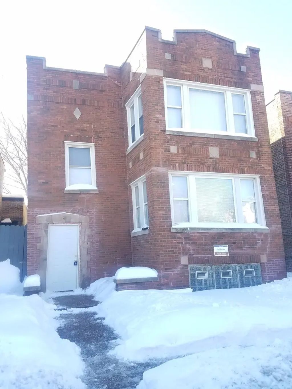331 W 76th Street, Chicago
