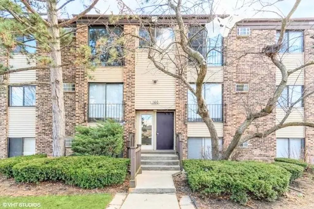 160 Dunteman Drive 102, Glendale Heights