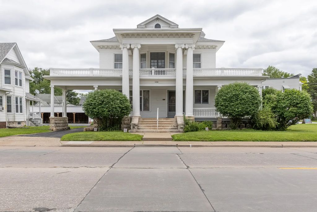 1440 12th Street, Moline