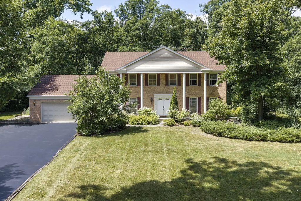 1650 Clendenin Lane, Riverwoods
