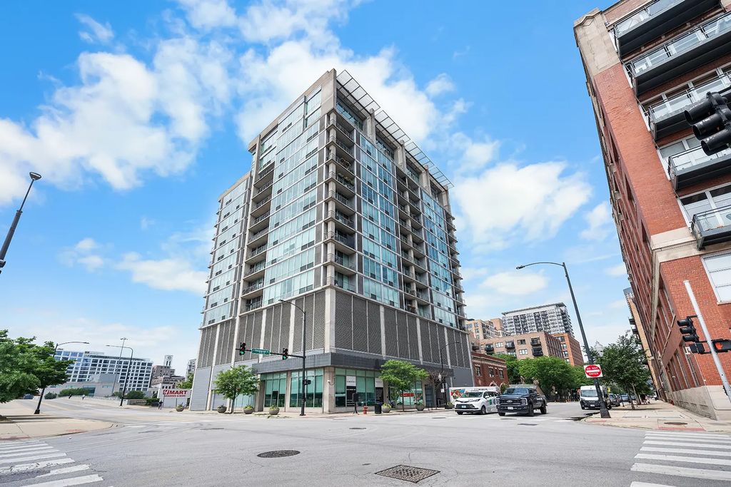 700 W Van Buren Street 1409, Chicago, 60607