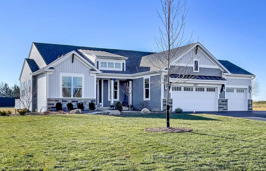 21377 W Sylvan Drive, Mundelein