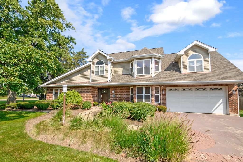 389 W Evergreen Lane, Elmhurst
