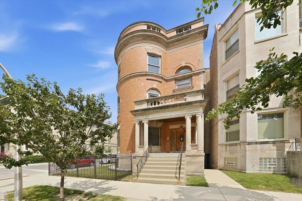 4801 S Forrestville Avenue 3, Chicago