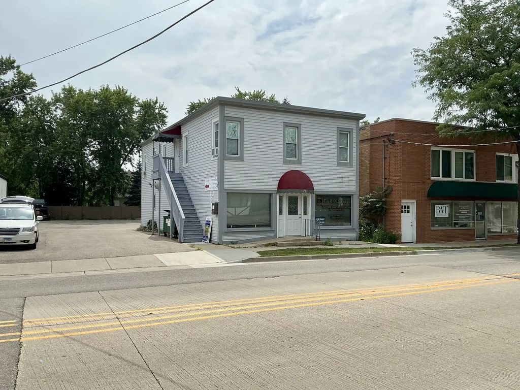 71 S Old Rand Road, Lake Zurich