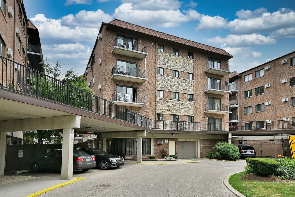 2325 N Neva Avenue 401b, Chicago, 60707