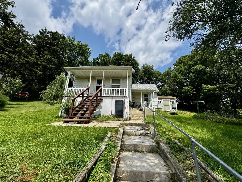 618 E Saint Paul Street, Spring Valley
