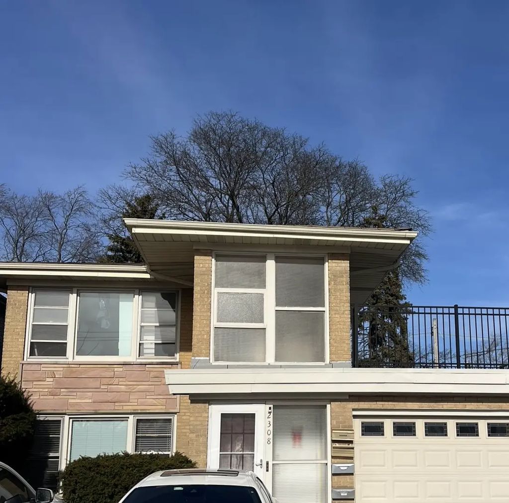 2308 Oakton Street 1, Park Ridge