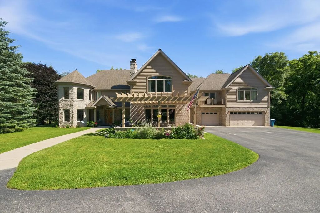 11555 S Elbridge Avenue, Palos Park