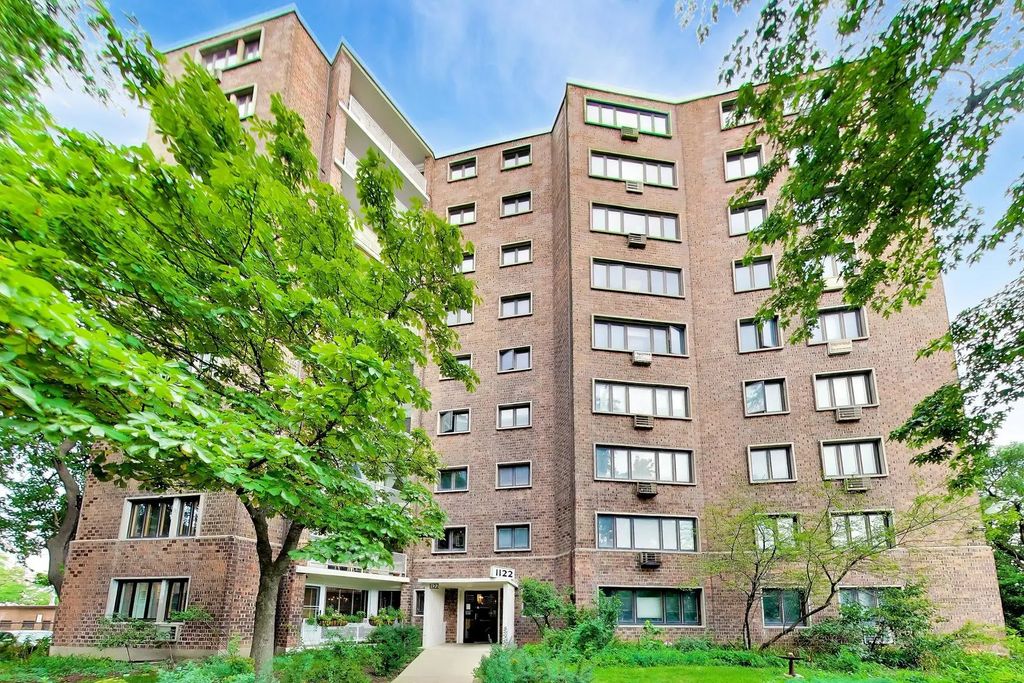 1122 W Lunt Avenue 8c, Chicago