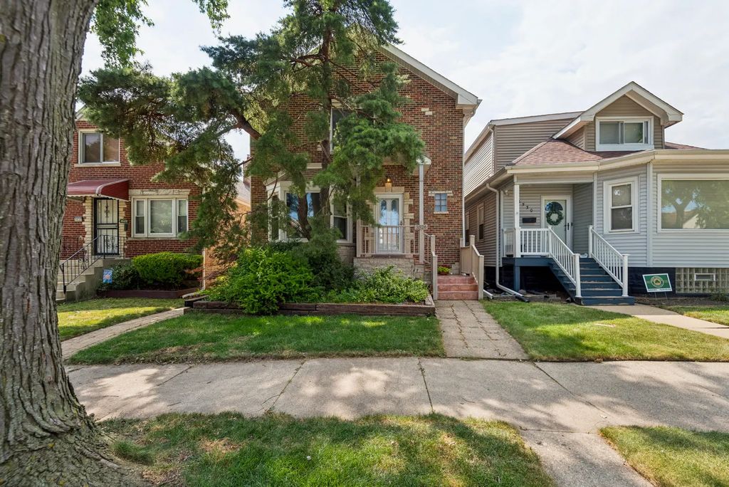 3526 N Overhill Avenue, Chicago, 60634