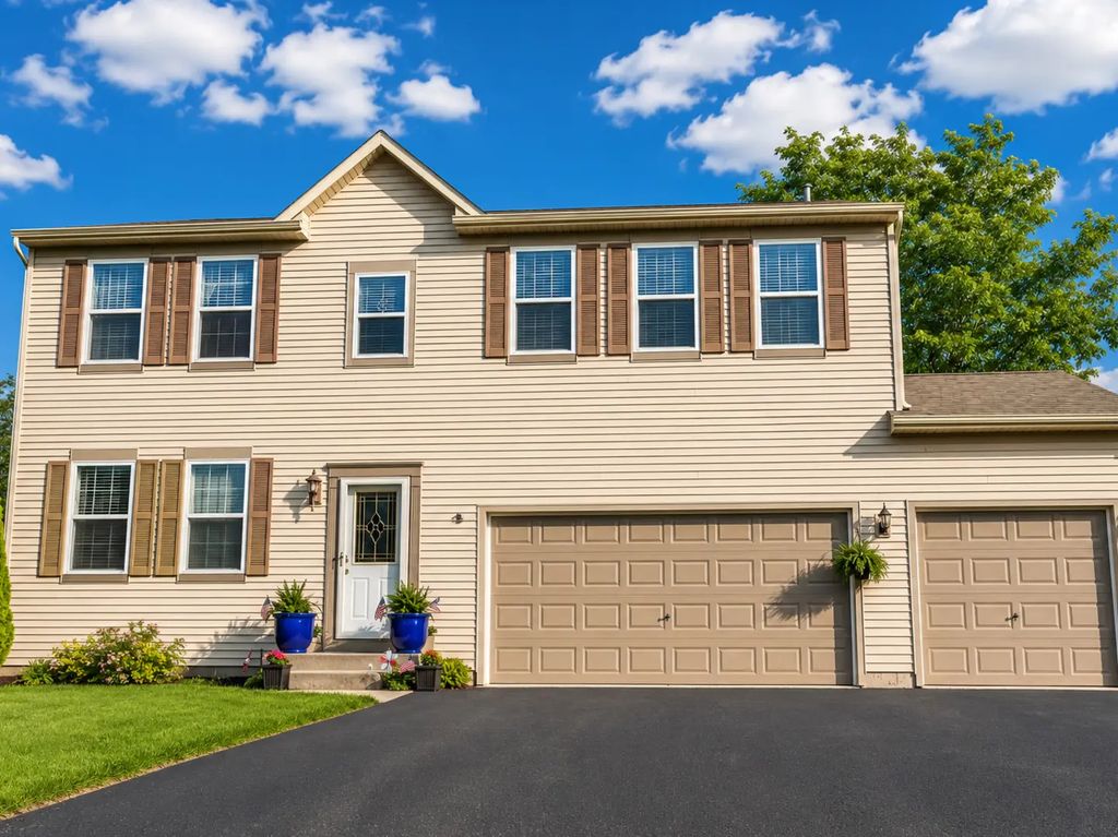 25301 Presidential Avenue, Plainfield