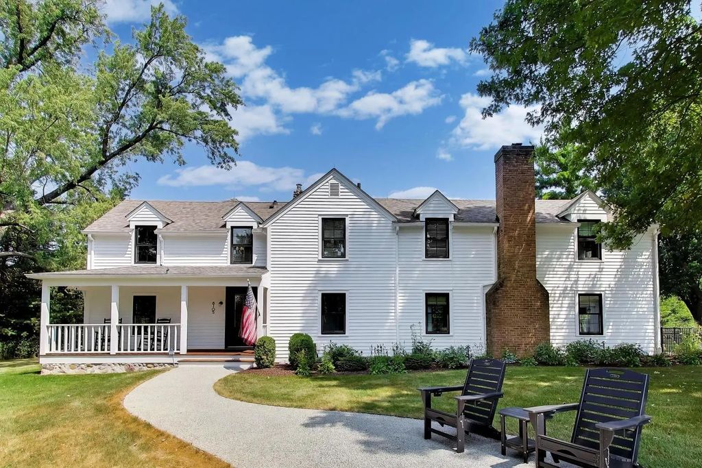 8105 Bull Valley Road, Bull Valley