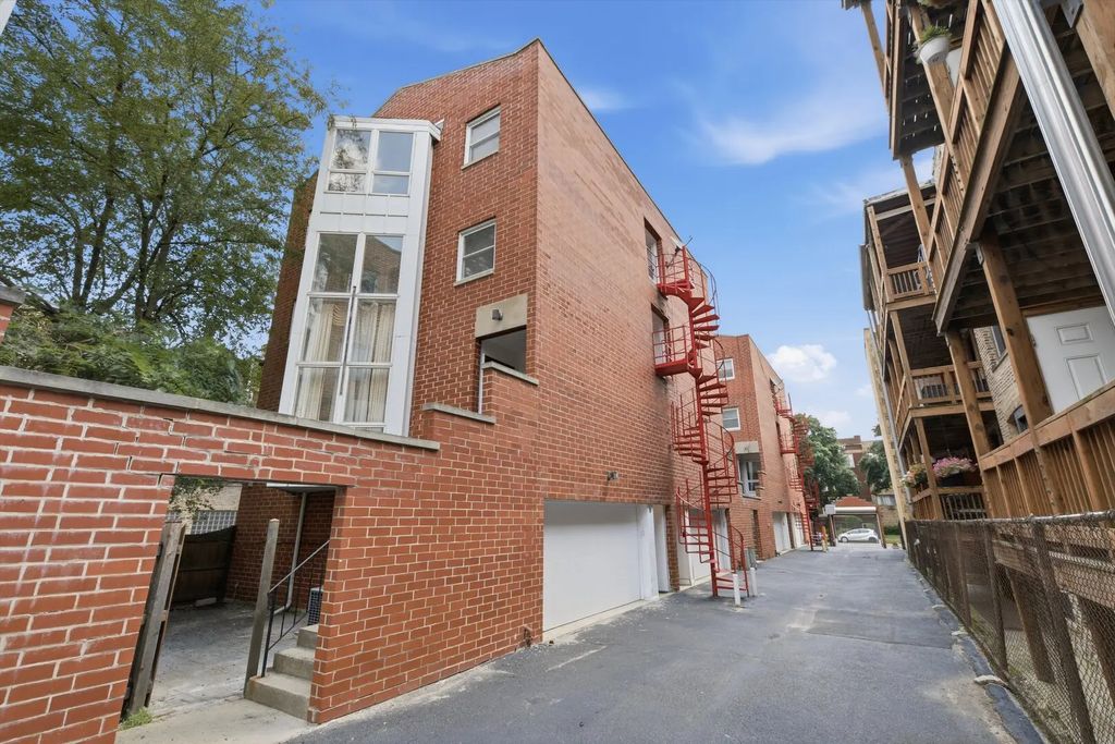 5510 S Cornell Avenue D, Chicago, 60637