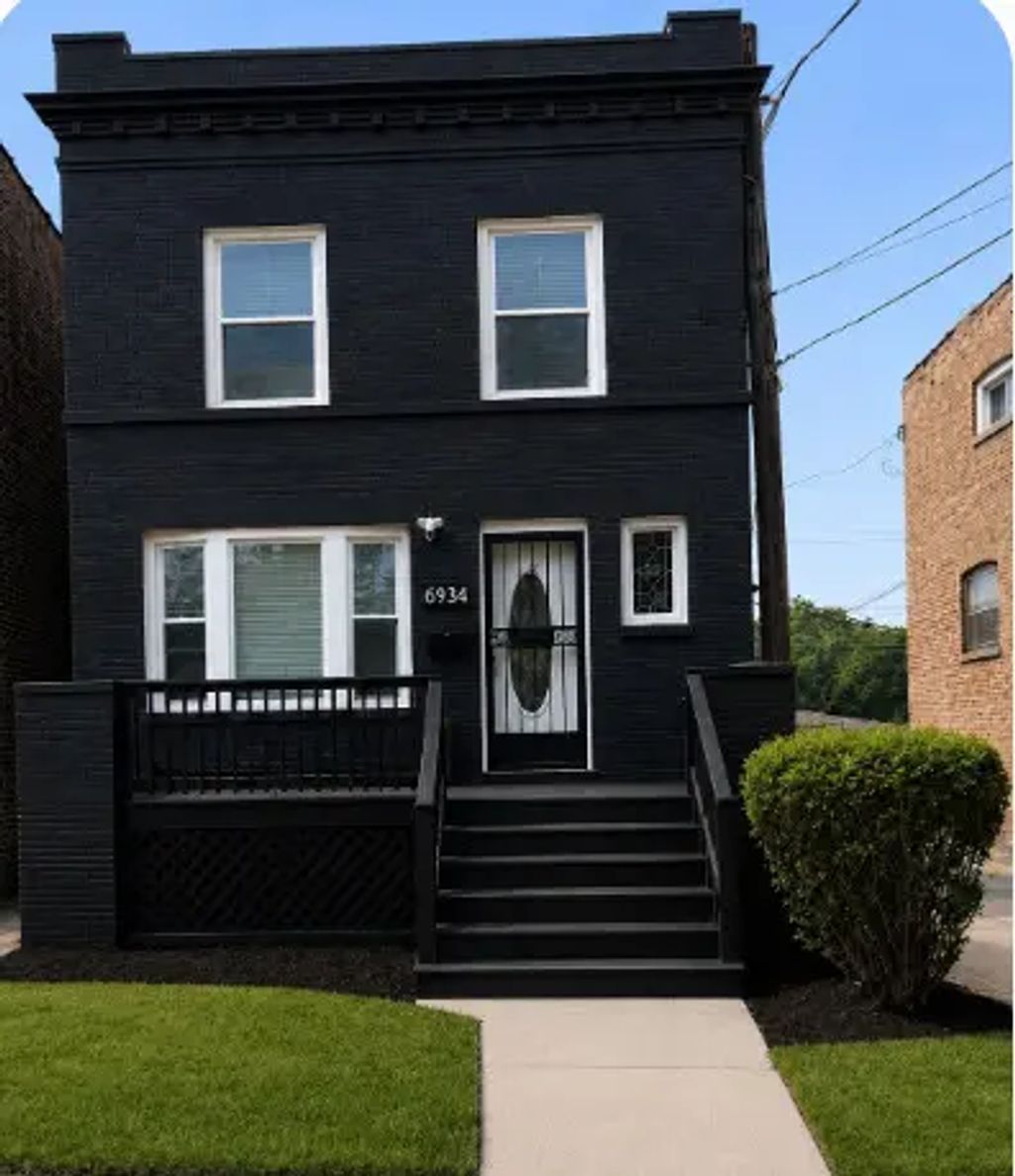 6934 S Eberhart Avenue, Chicago