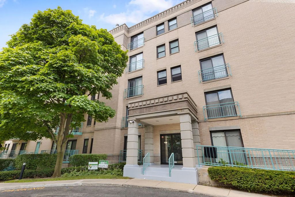 4757 Howard Street 306, Skokie, 60076