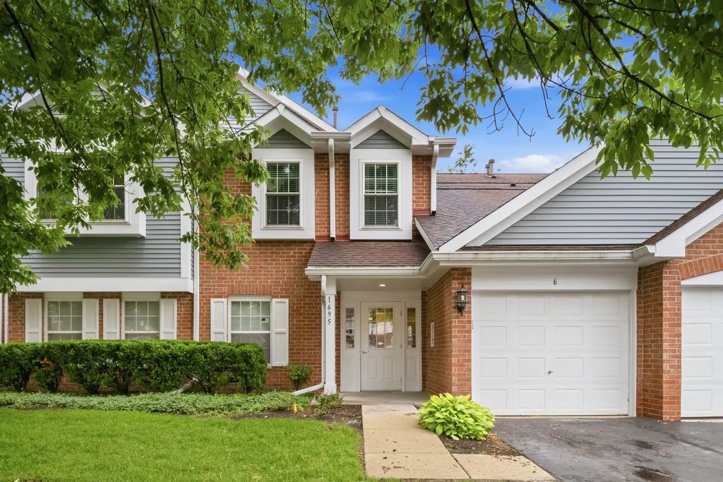 1695 Mansfield Court 6, Roselle