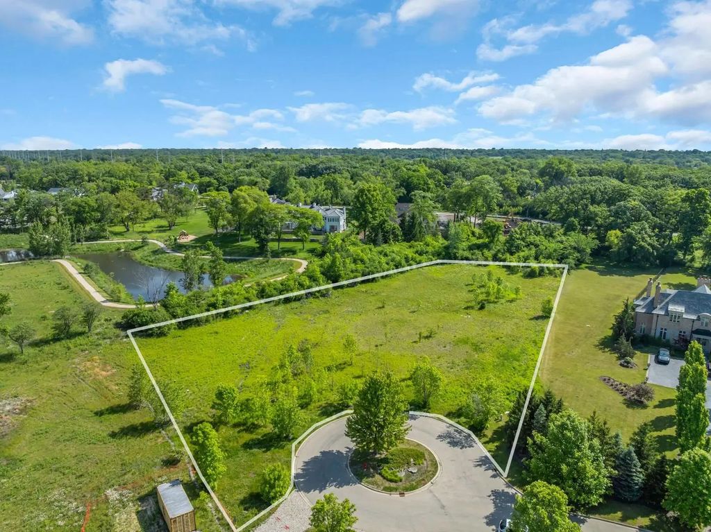 315 Stable Lane, Lake Forest, 60045