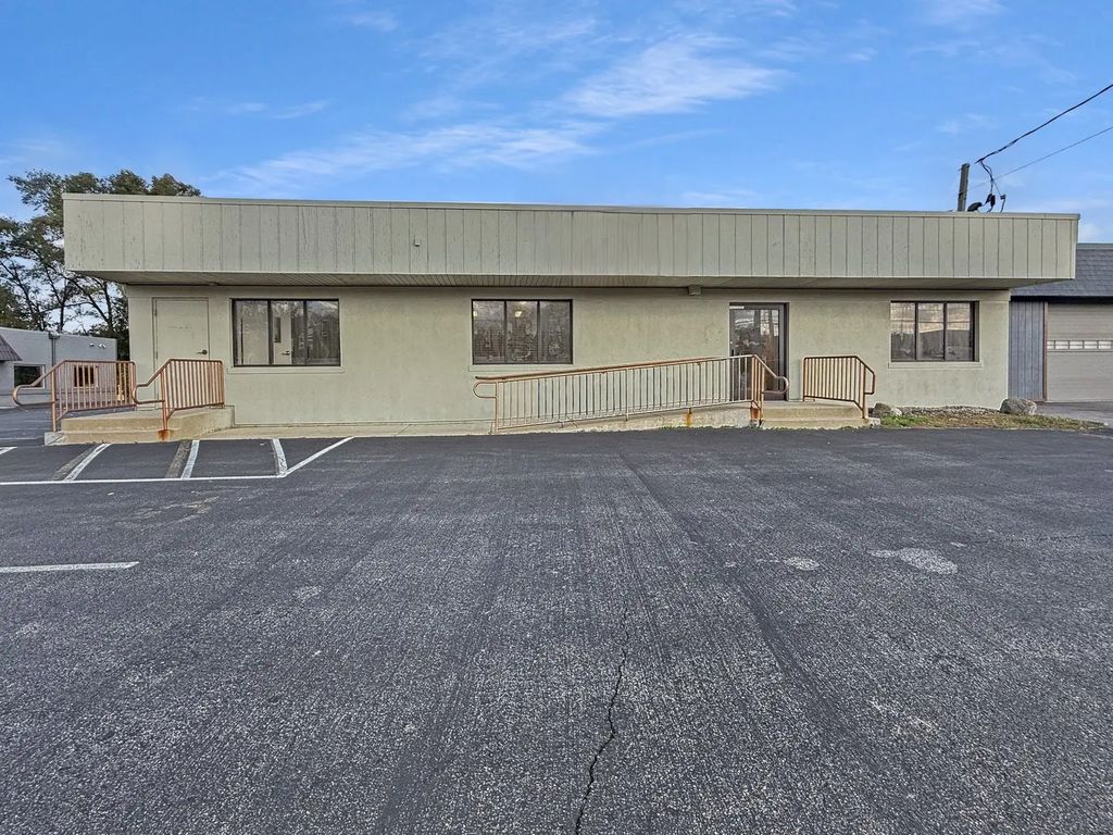 2904 W Il Route 120, McHenry