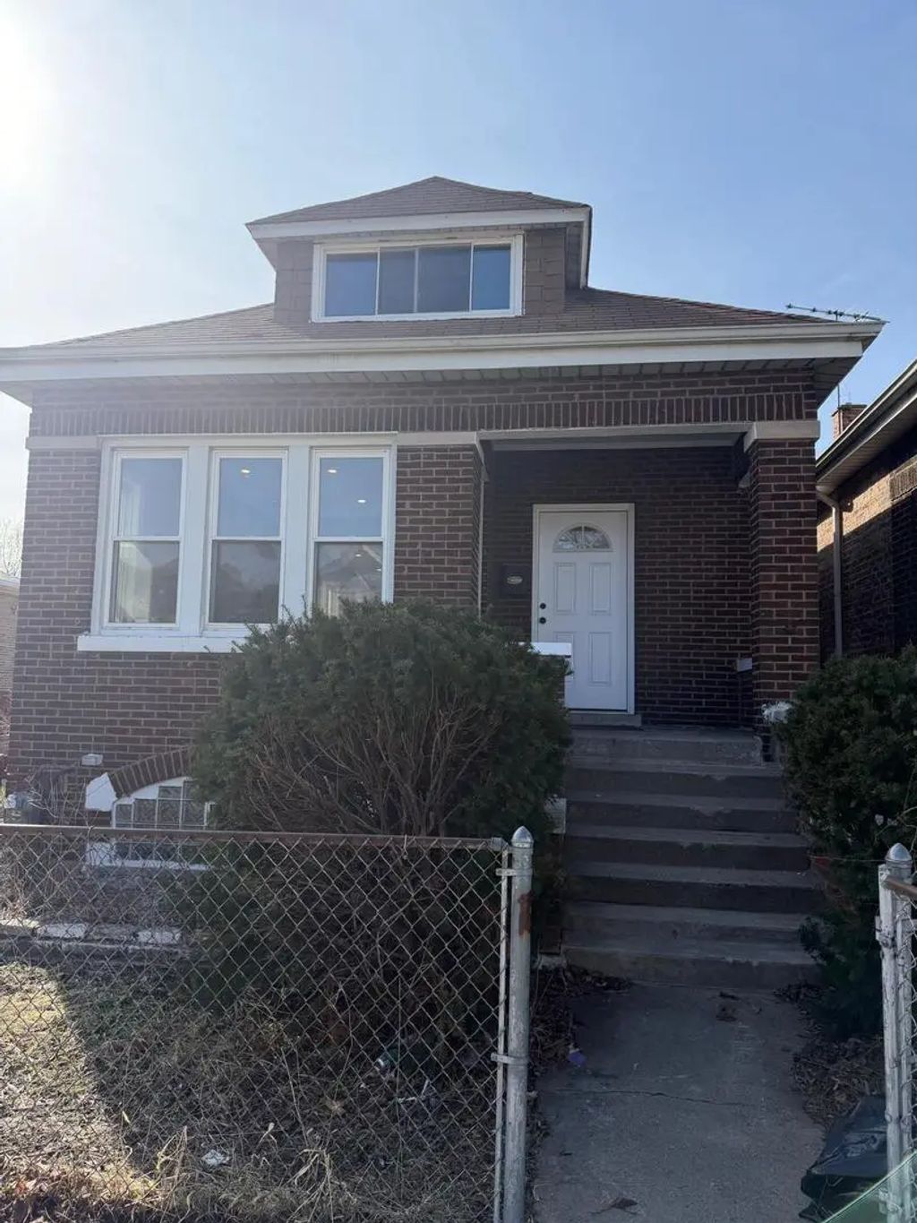 10426 S Calhoun Avenue, Chicago