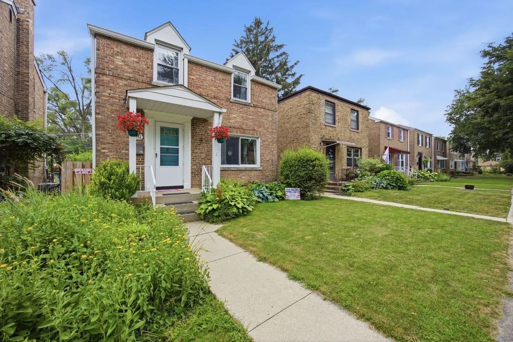 3831 Kirk Street, Skokie, 60076