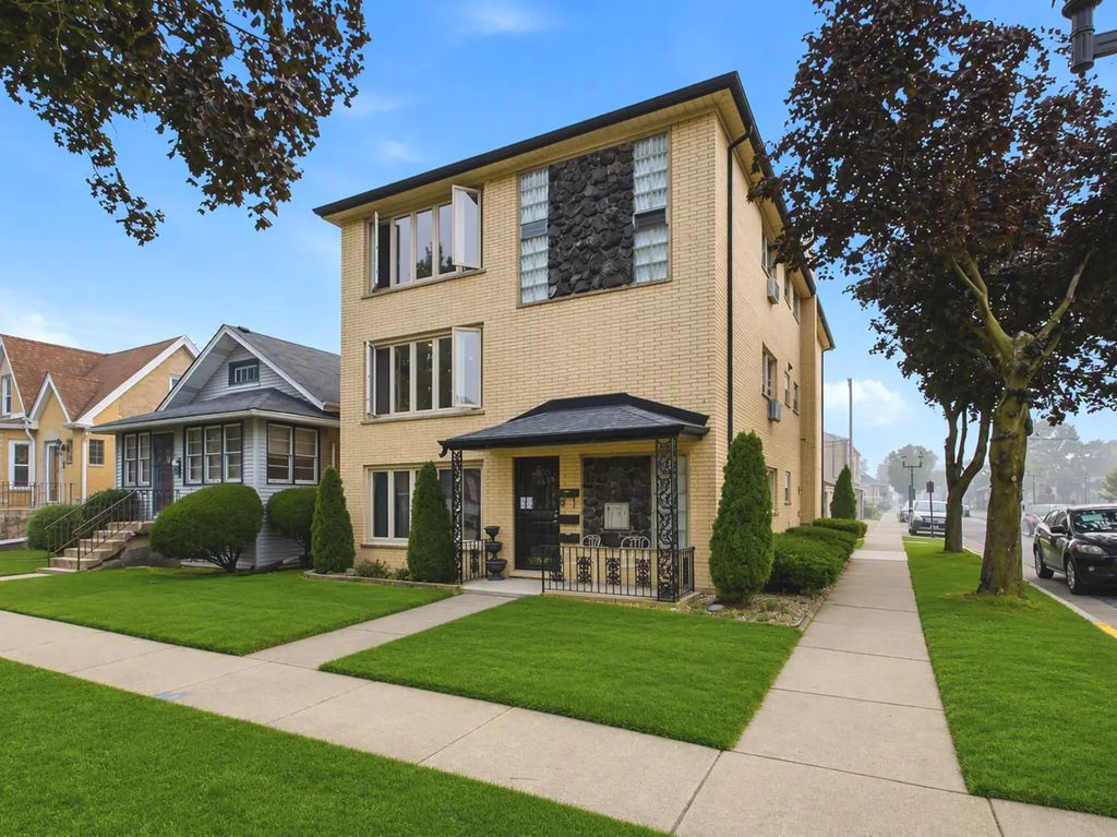 2746 N 75th Court 3, Elmwood Park
